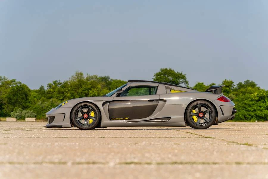 2004 Porsche Carrera GT - Image 23 of 31