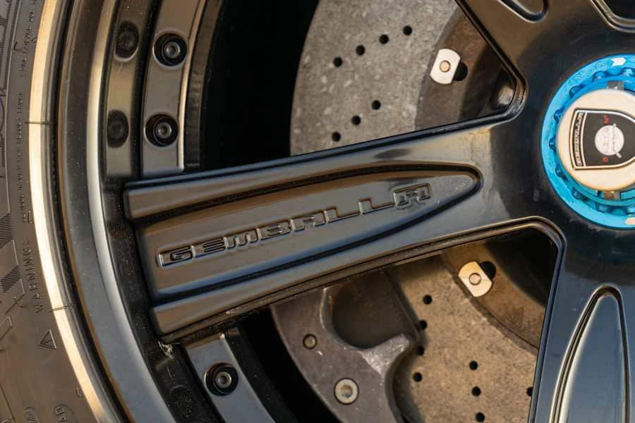 2004 Porsche Carrera GT - Image 24 of 31