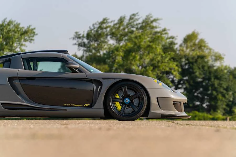2004 Porsche Carrera GT - Image 27 of 31