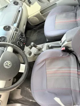 2004 Volkswagen Beetle