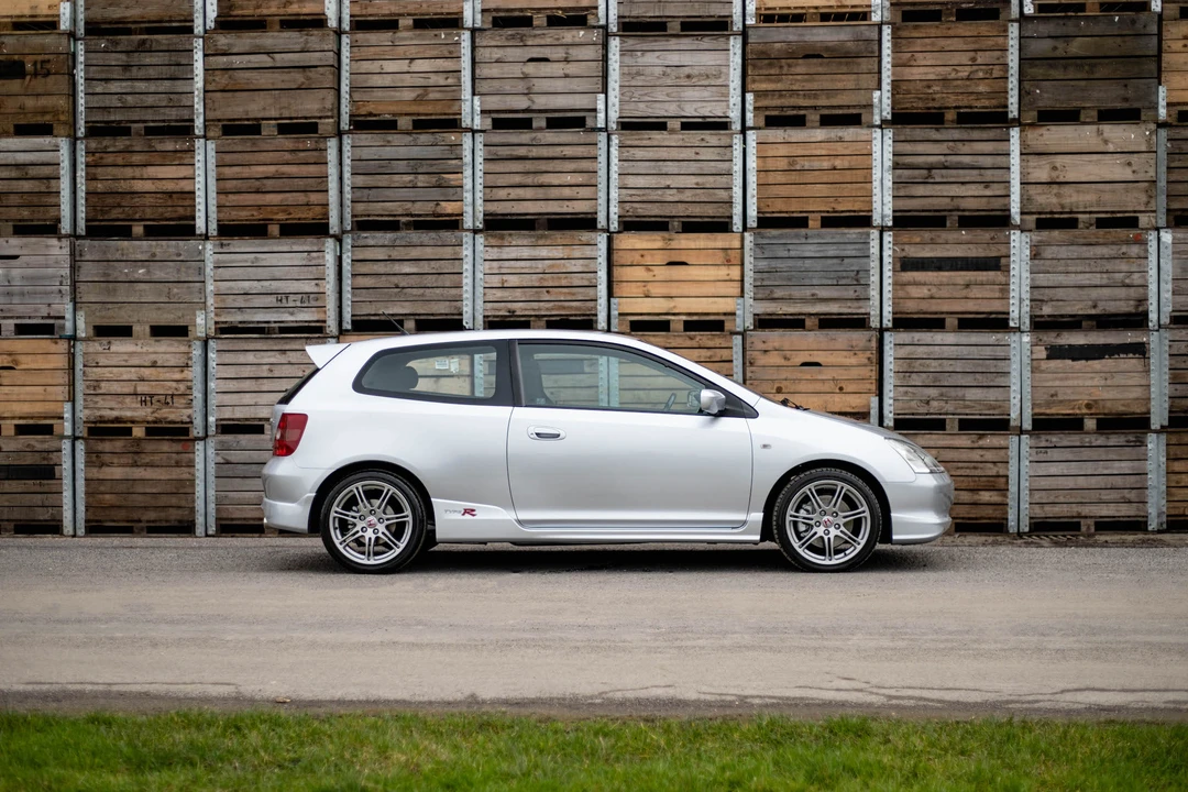 2004 Honda EP3 Civic Type R - Image 5 of 31