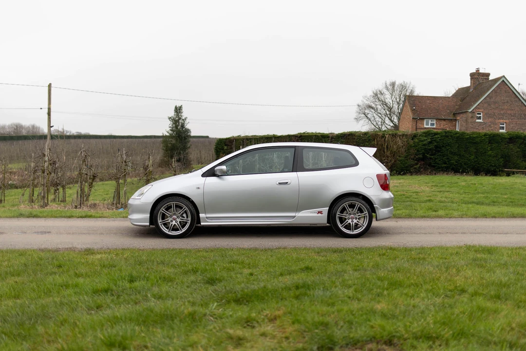 2004 Honda EP3 Civic Type R - Image 9 of 31