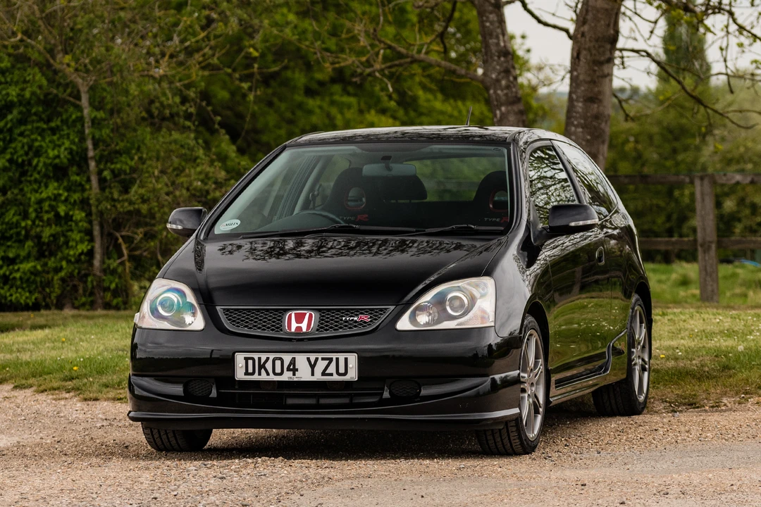 2004 Honda EP3 Civic Type R - Image 2 of 31