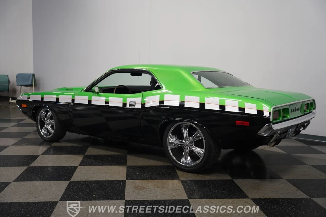 2004 Dodge Challenger - Image 11 of 12