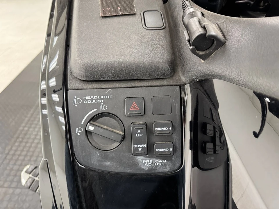 2004 Honda Gold Wing - Image 18 of 21