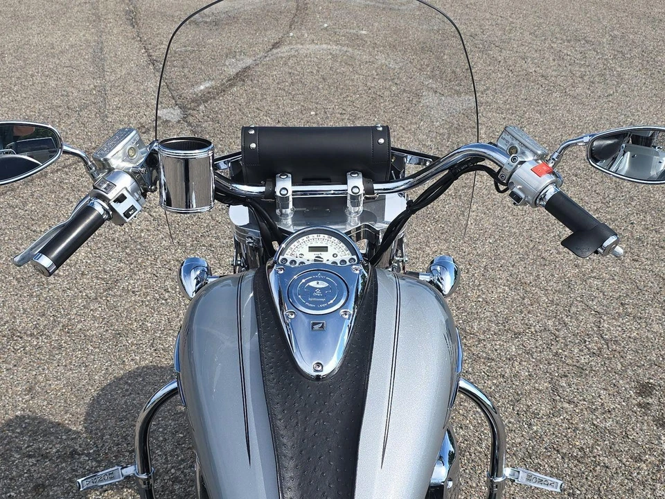 2004 Honda Motorcycles - Image 6 of 12