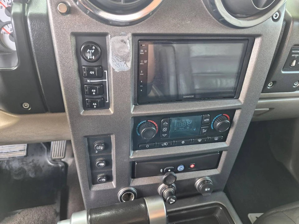 2004 Hummer Hummer H2 - Image 17 of 20