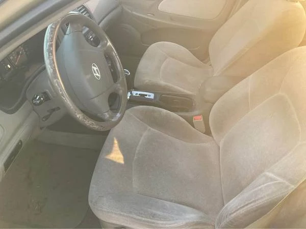 2004 Hyundai Sonata - Image 4 of 8