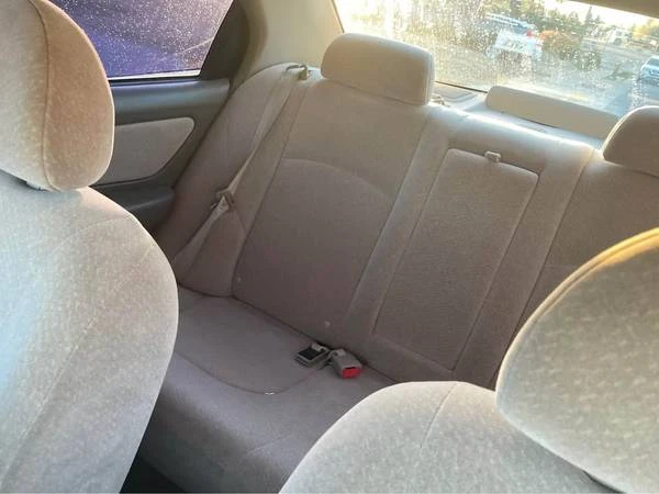 2004 Hyundai Sonata - Image 2 of 8