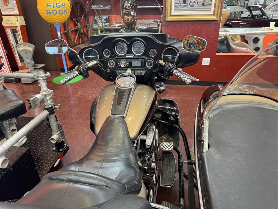 2004 Harley-Davidson Touring Twin Cam - Image 7 of 20