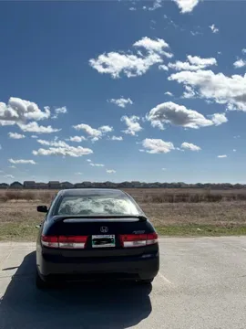 2004 Honda Accord 7th Gen - Image 2 of 8