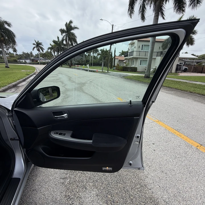 2004 Honda Accord 7th Gen - Image 18 of 21