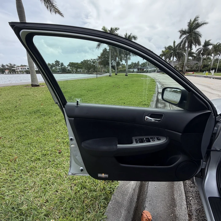 2004 Honda Accord 7th Gen - Image 15 of 21