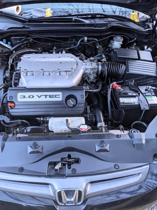 2004 Honda Accord 7th Gen - Image 2 of 17