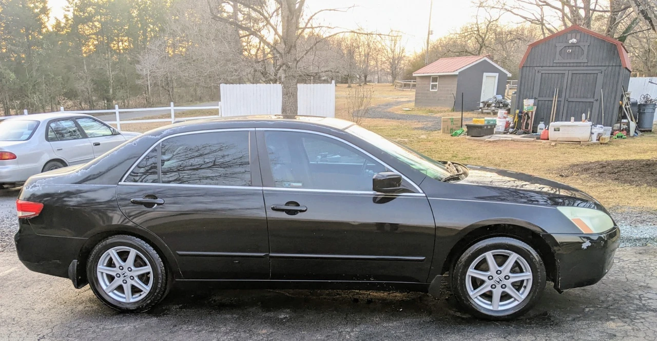 2004 Honda Accord 7th Gen - Image 5 of 17
