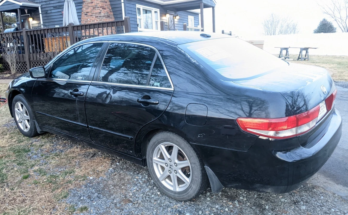 2004 Honda Accord 7th Gen - Image 13 of 17