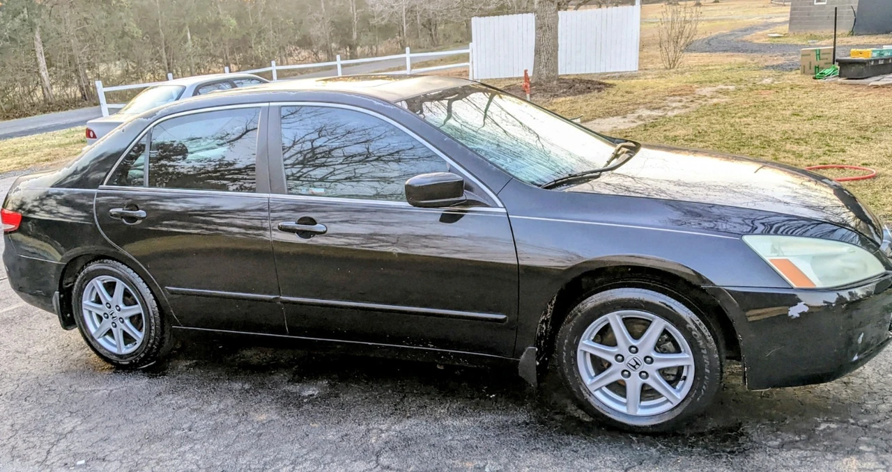 2004 Honda Accord 7th Gen - Image 12 of 17