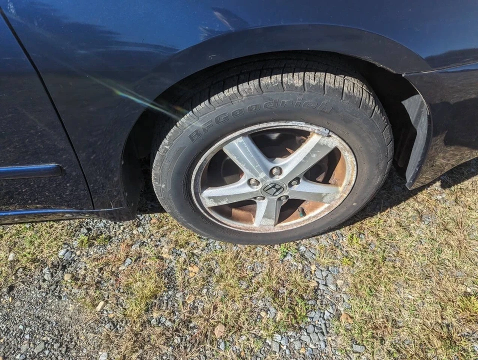 2004 Honda Accord 7th Gen - Image 9 of 21