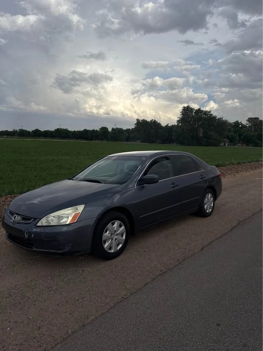 2004 Honda Accord 7th Gen - Image 2 of 3