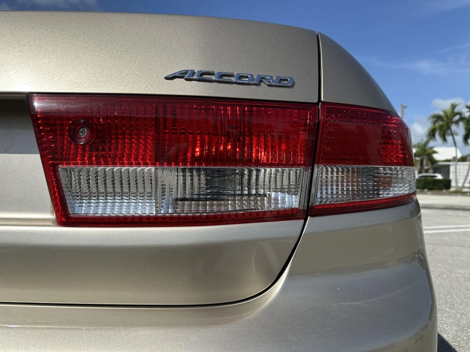 2004 Honda Accord 7th Gen - Image 27 of 31