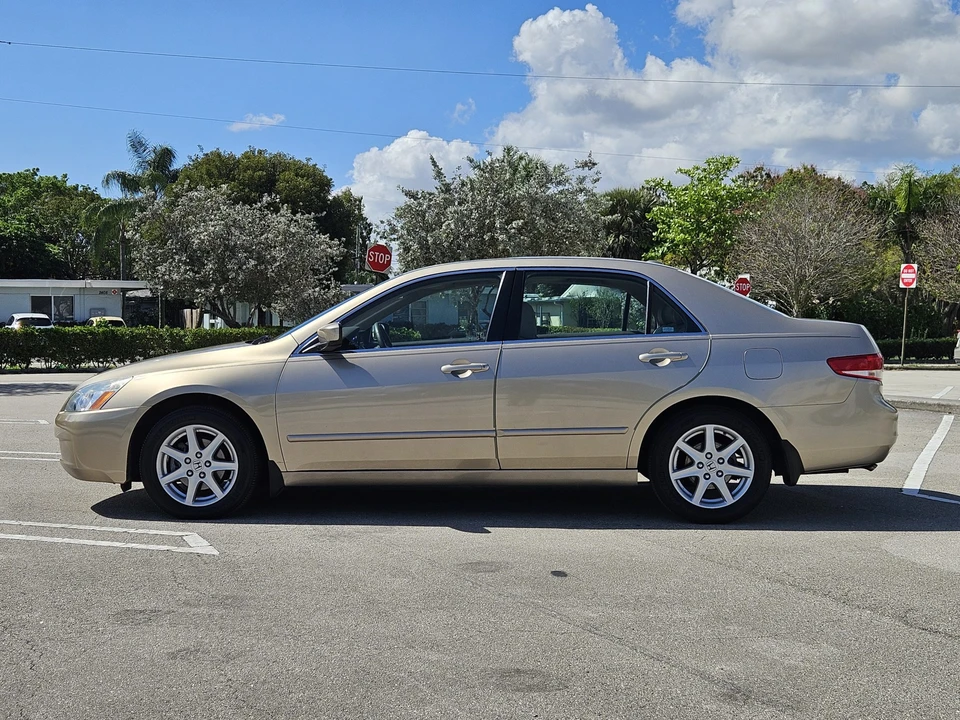 2004 Honda Accord 7th Gen - Image 7 of 31