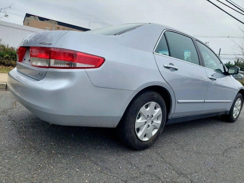 2004 Honda Accord 7th Gen - Image 7 of 9