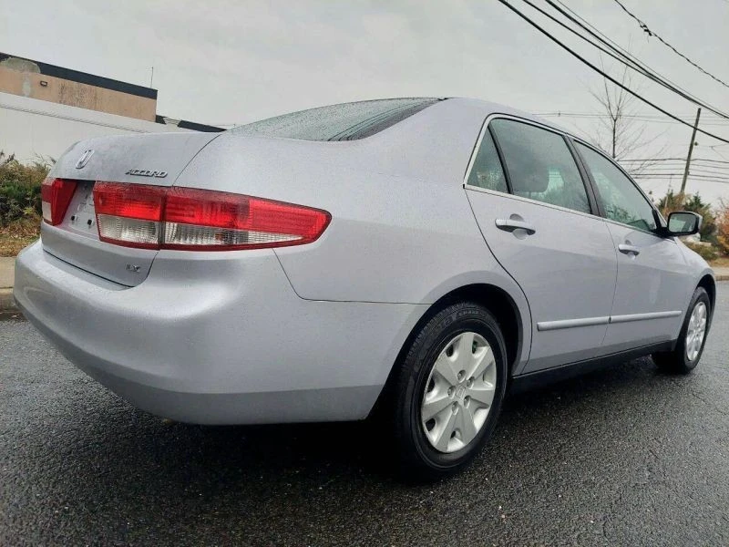 2004 Honda Accord 7th Gen - Image 11 of 12
