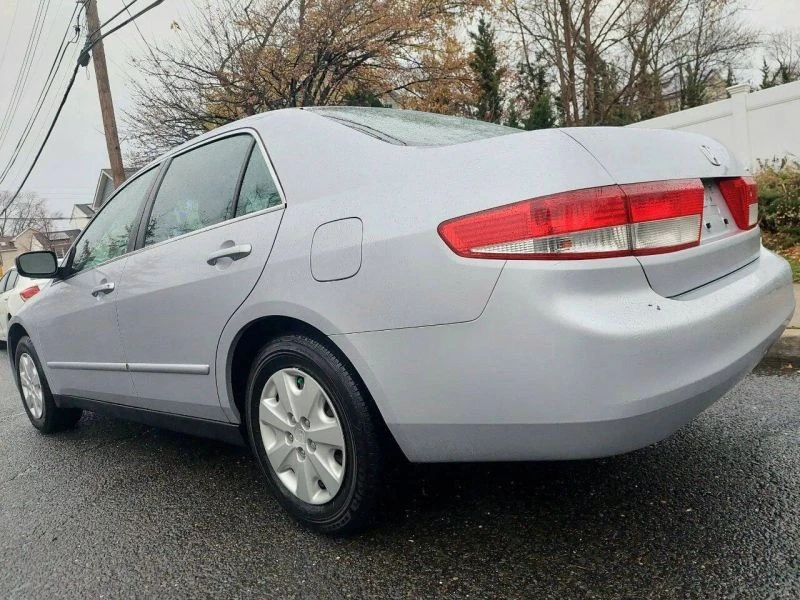 2004 Honda Accord 7th Gen - Image 8 of 12
