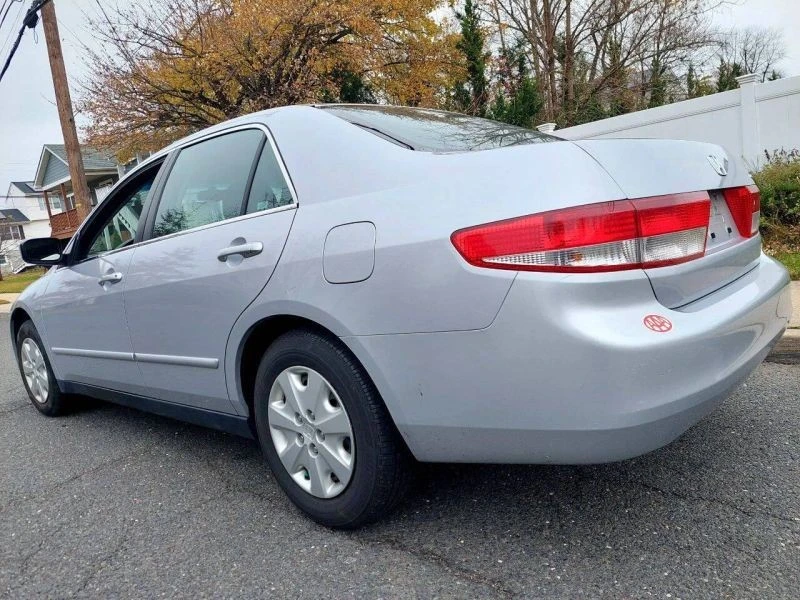 2004 Honda Accord 7th Gen - Image 6 of 9