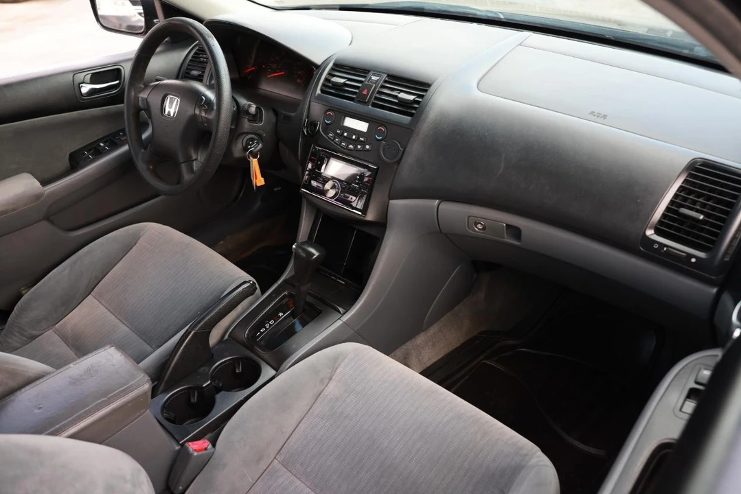 2004 Honda Accord 7th Gen - Image 18 of 21