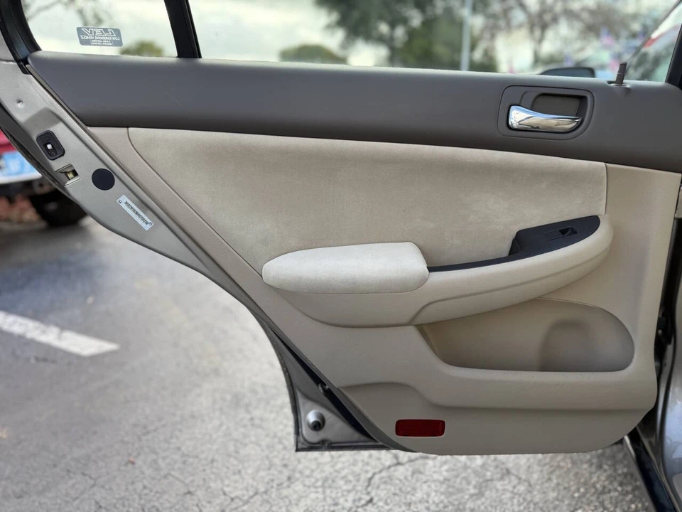 2004 Honda Accord 7th Gen - Image 18 of 21