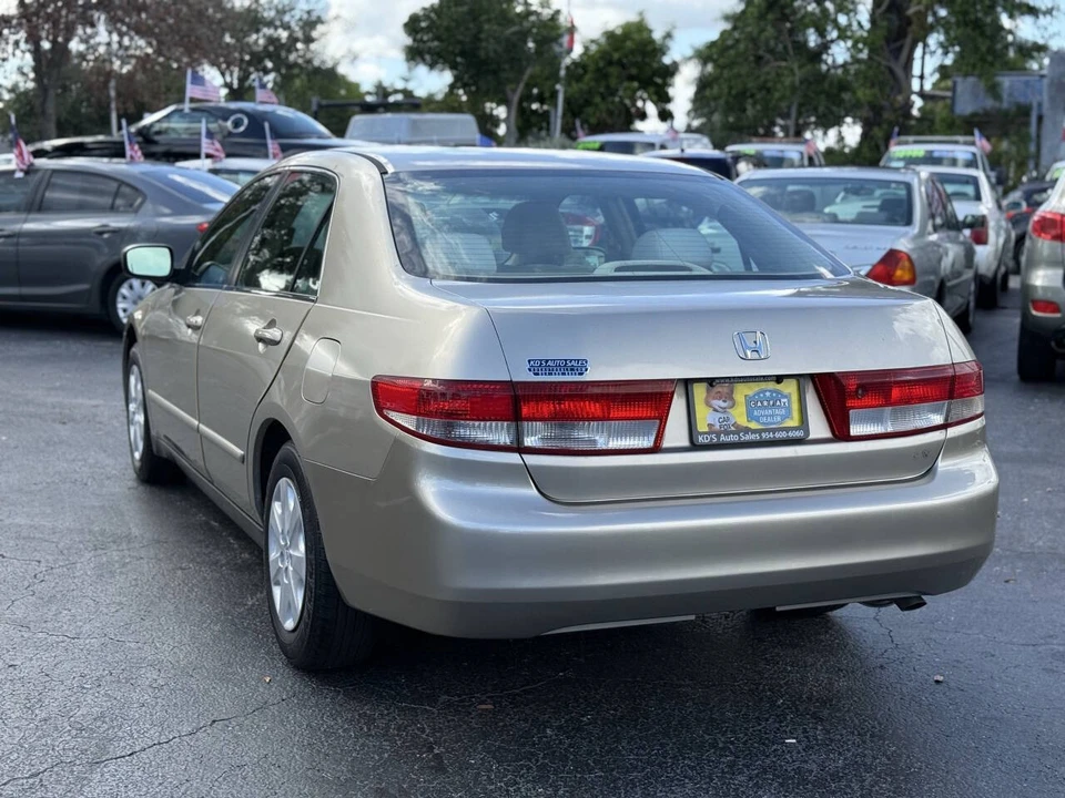 2004 Honda Accord 7th Gen - Image 5 of 12