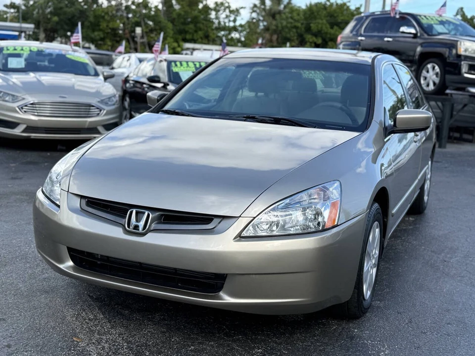 2004 Honda Accord 7th Gen - Image 2 of 21