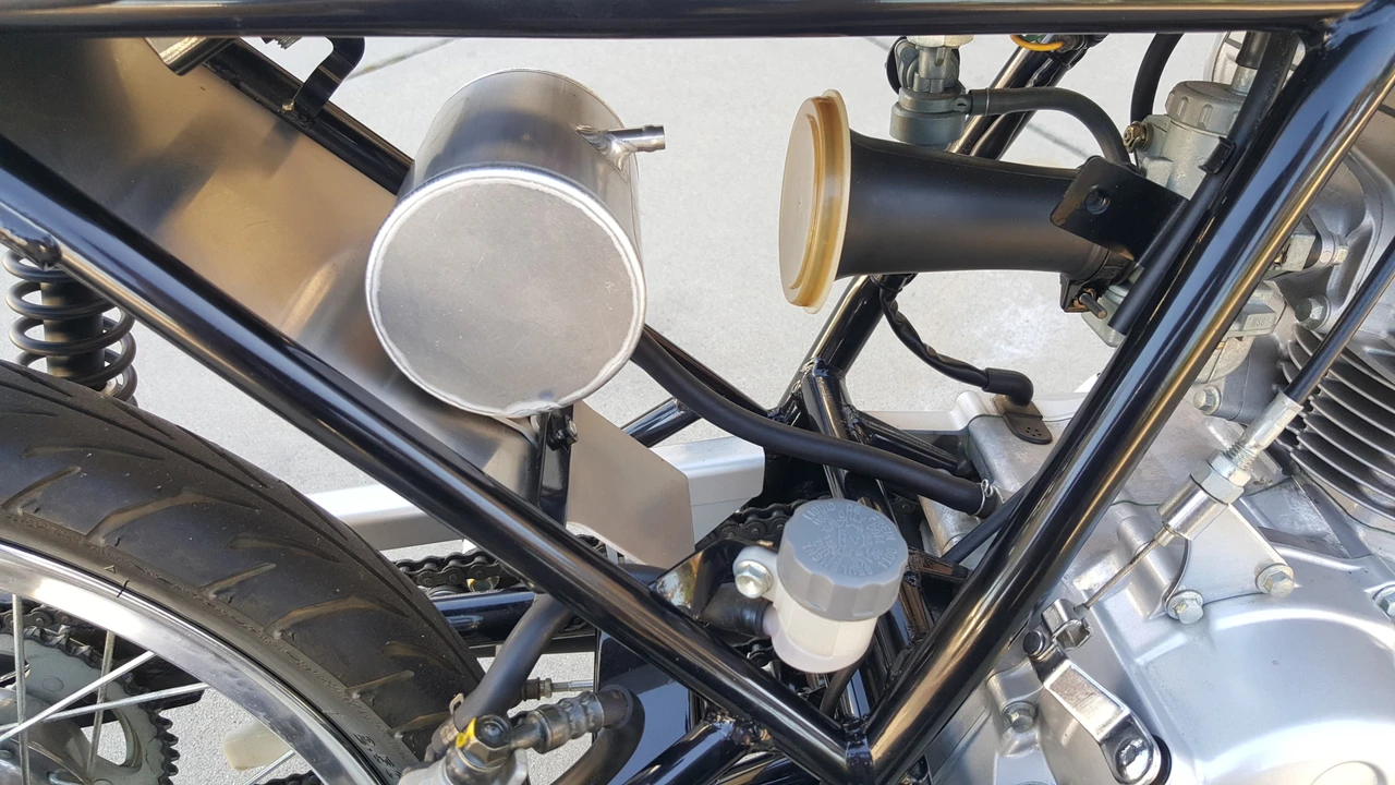 2004 Honda CB50R - Image 13 of 31