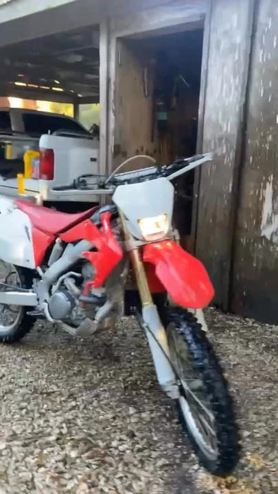 2004 Honda CRF - Image 2 of 2