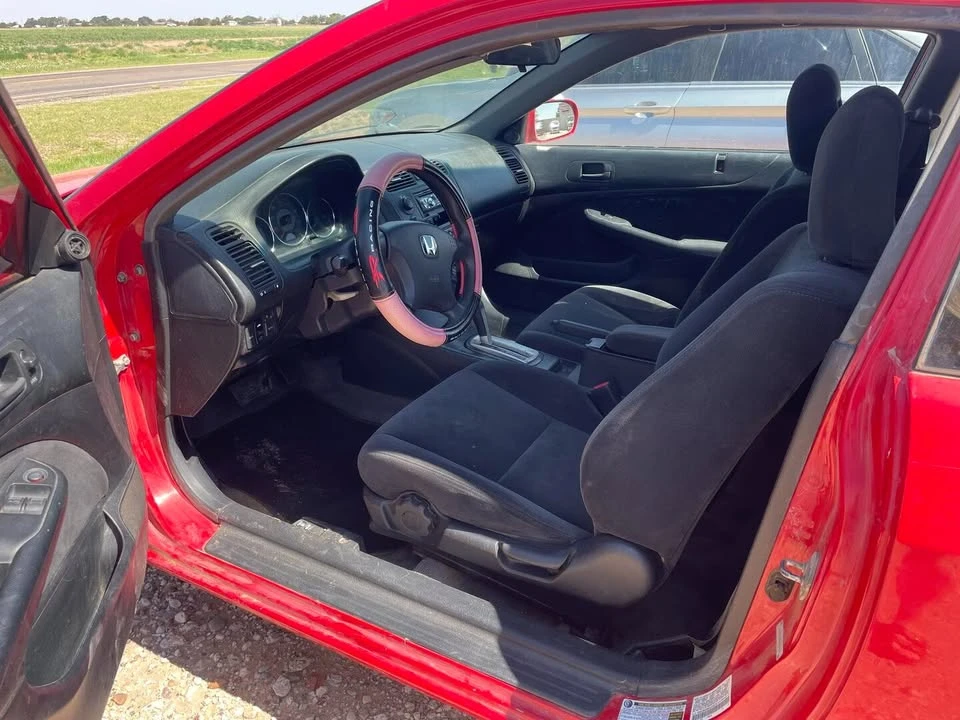 2004 Honda Civic 7th Gen - Image 2 of 2