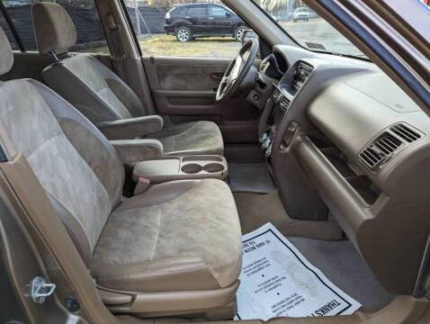 2004 Honda CR-V 2nd Gen - Image 8 of 17