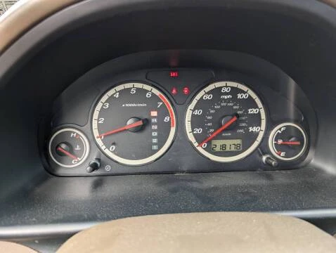 2004 Honda CR-V 2nd Gen - Image 9 of 17