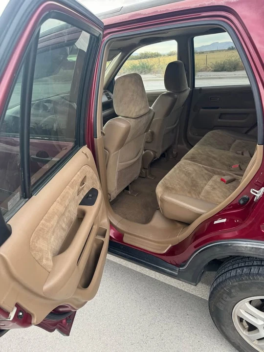 2004 Honda CR-V 2nd Gen - Image 7 of 8