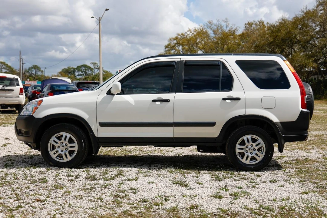 2004 Honda CR-V 2nd Gen - Image 3 of 12