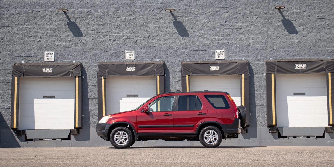 2004 Honda CR-V 2nd Gen - Image 5 of 31