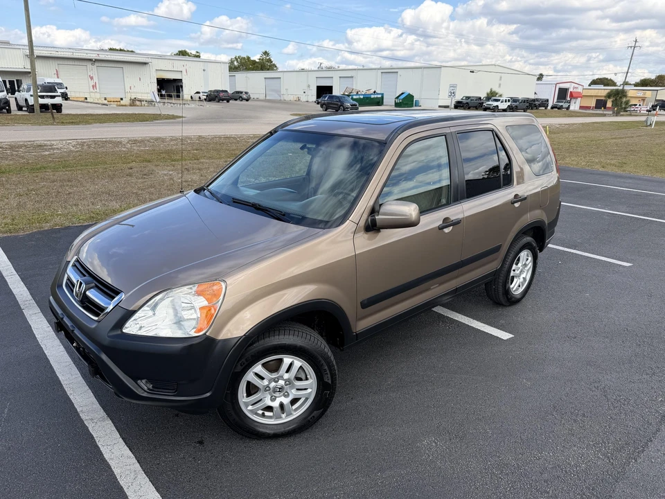 2004 Honda CR-V 2nd Gen - Image 4 of 31