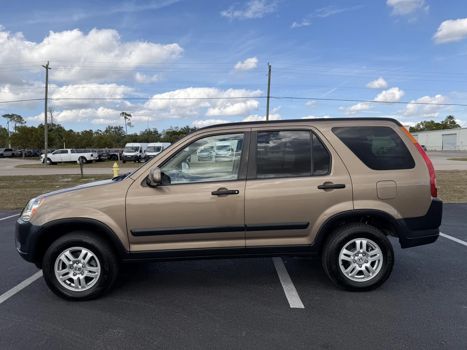 2004 Honda CR-V 2nd Gen - Image 5 of 31