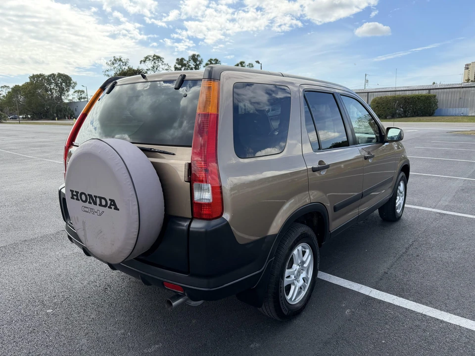 2004 Honda CR-V 2nd Gen - Image 8 of 31