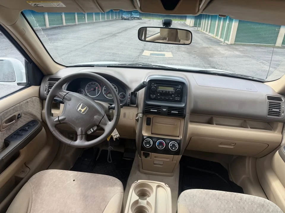 2004 Honda CR-V 2nd Gen - Image 10 of 13