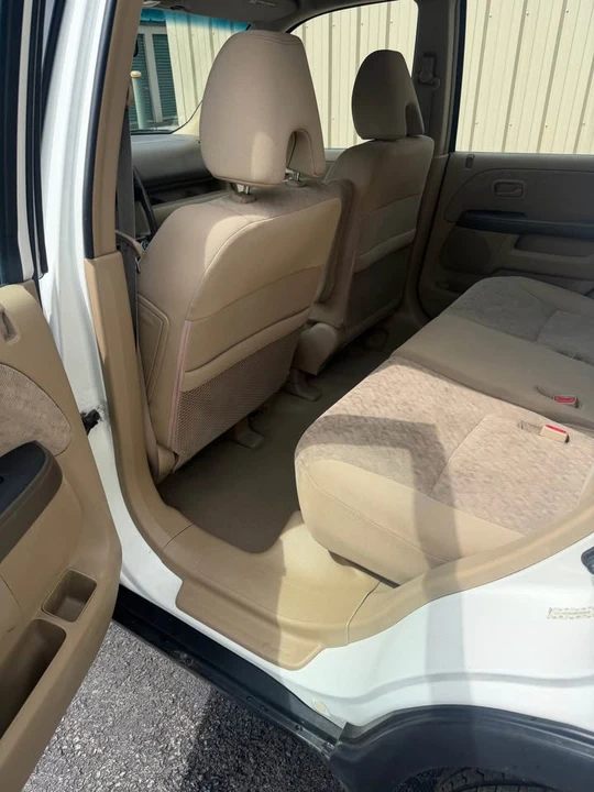 2004 Honda CR-V 2nd Gen - Image 6 of 13