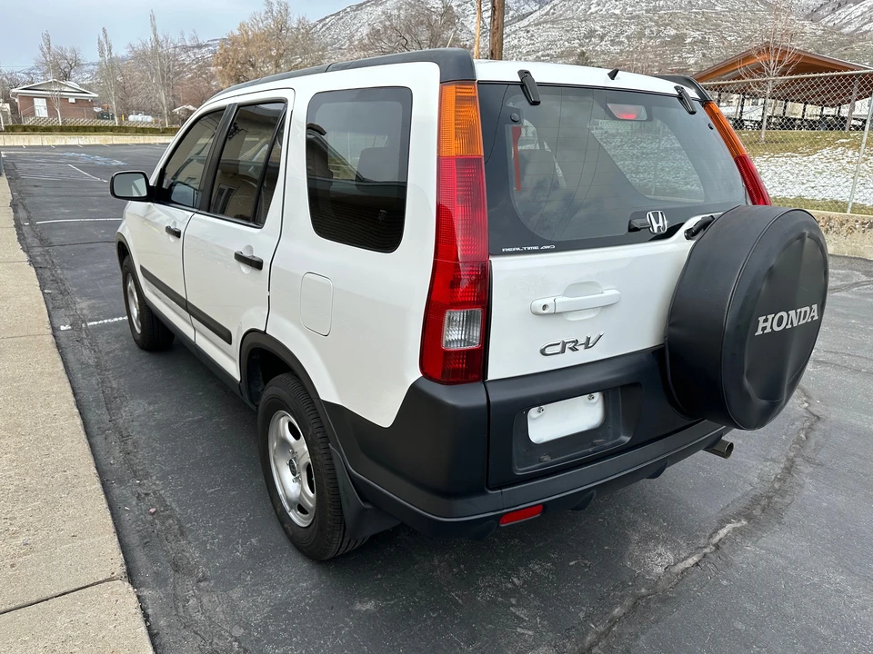 2004 Honda CR-V 2nd Gen - Image 30 of 31