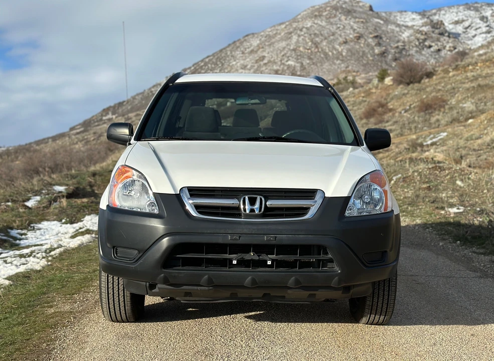2004 Honda CR-V 2nd Gen - Image 4 of 31