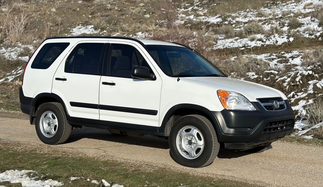 2004 Honda CR-V 2nd Gen - Image 8 of 31