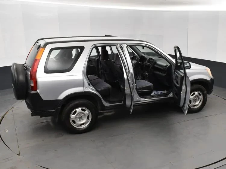 2004 Honda CR-V 2nd Gen - Image 6 of 12